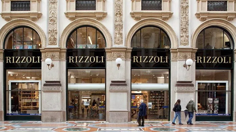 Libreria Rizzoli Galleria, Milan