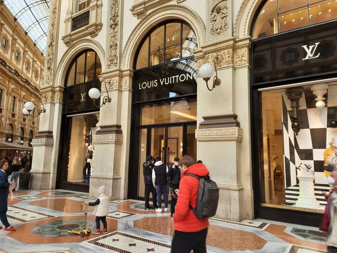 Louis Vuitton — Galleria Vittorio Emanuele II, Milan