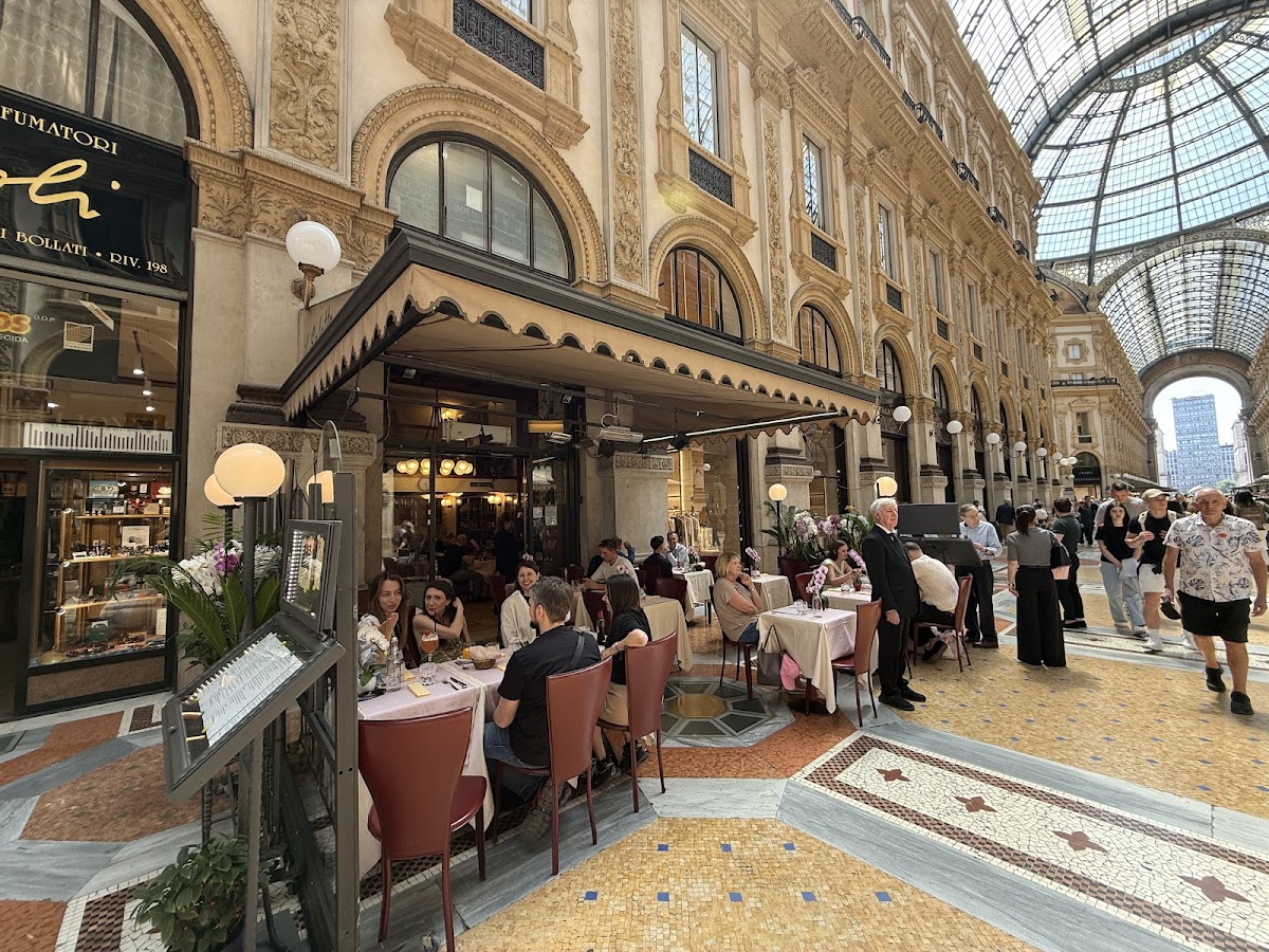 Galleria Vittorio Emanuele II, Milan