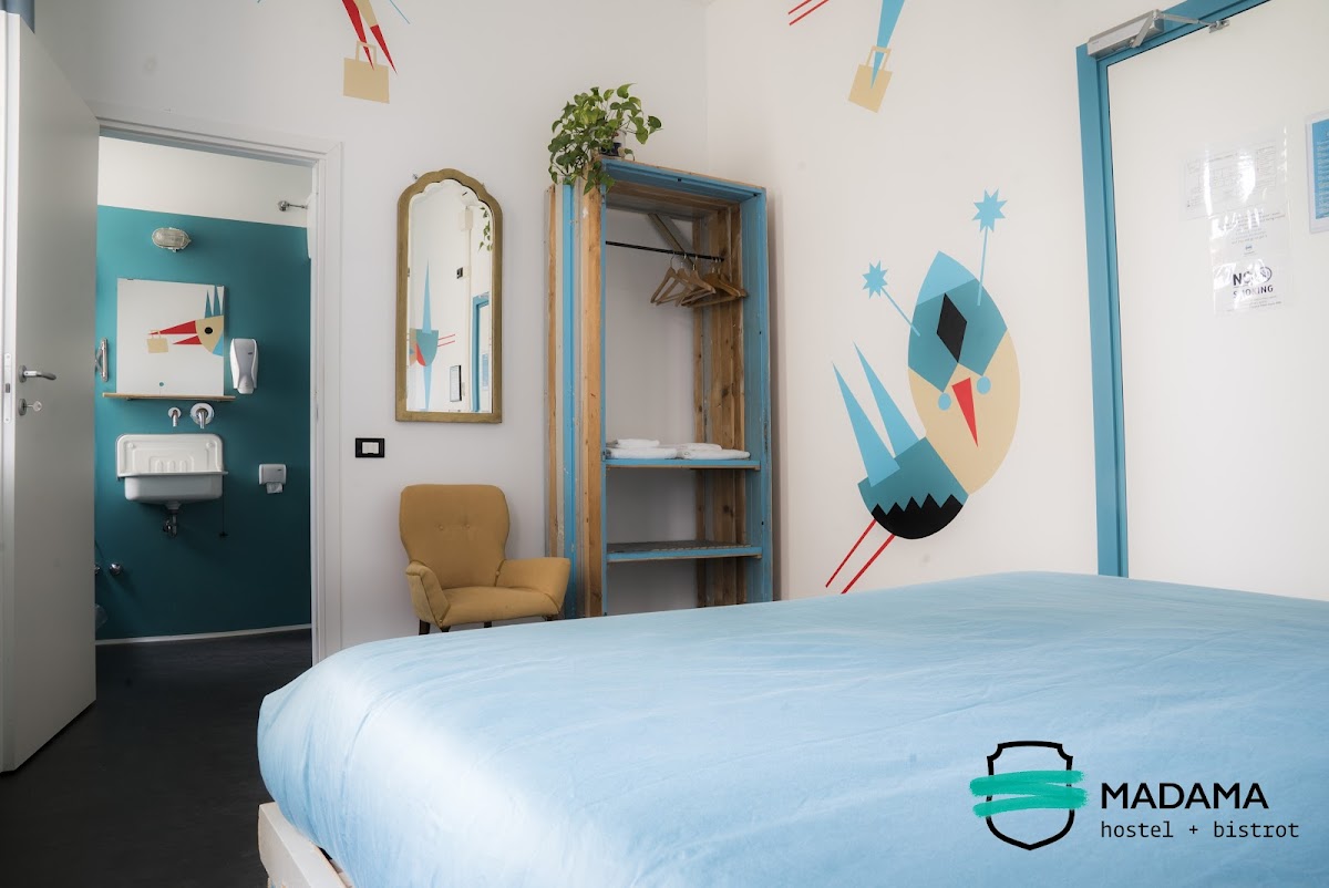 Madama Hostel & Bistro, Milan