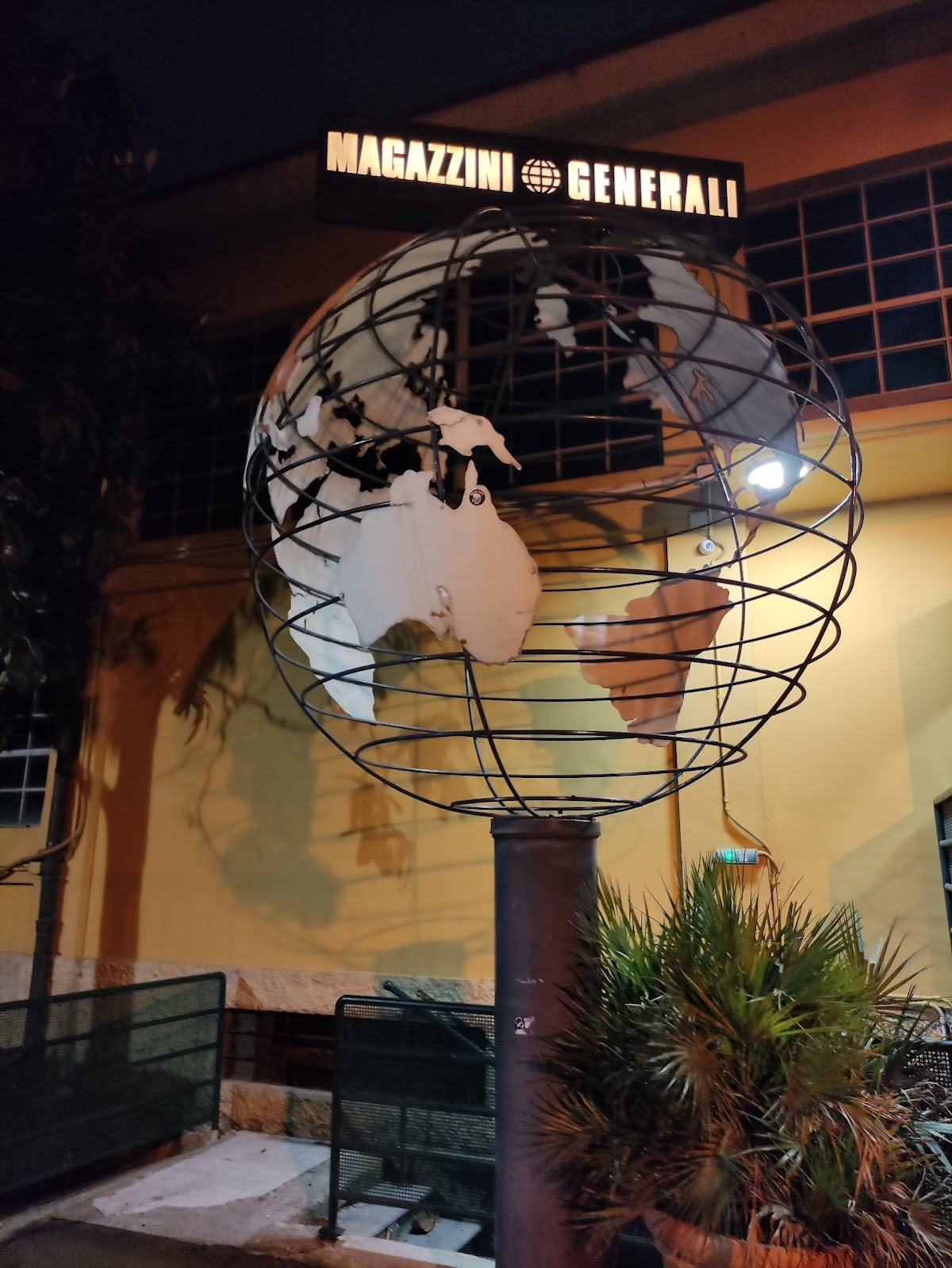 Magazzini Generali — photo 2